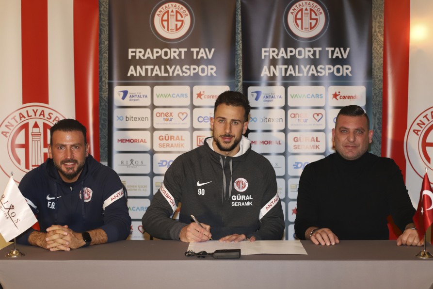 “Antalyaspor” 2 futbolçu transfer etdi