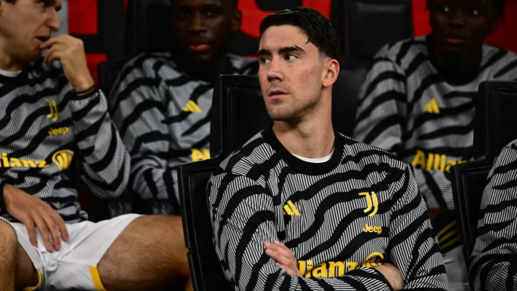 dusan vlahovic jugador de la juventus - Futbolinfo.az