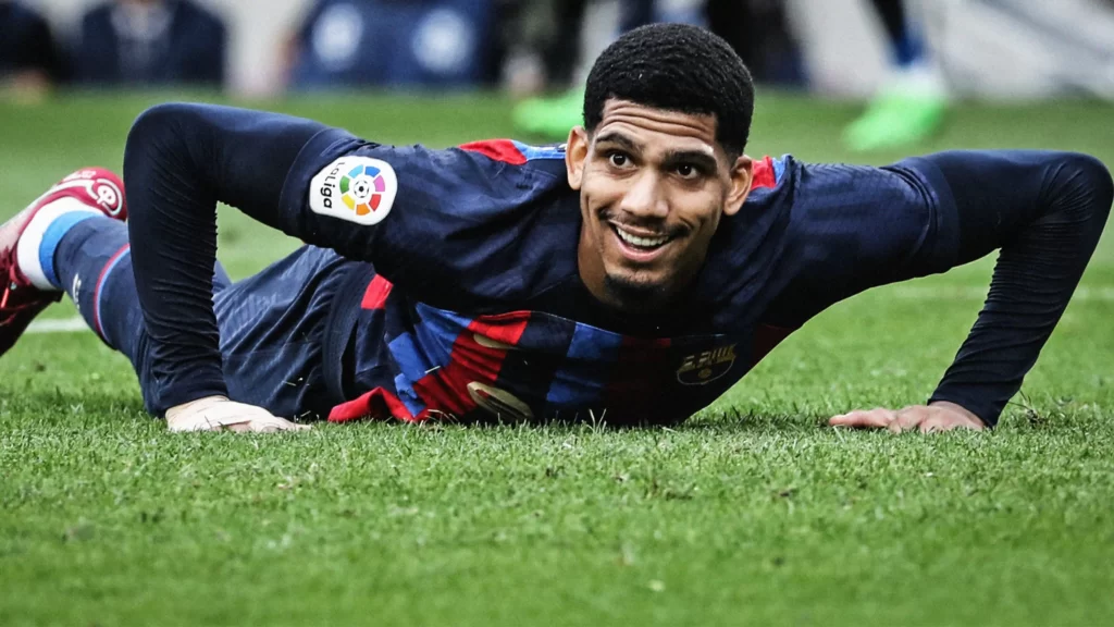 araujo 16 9 - Futbolinfo.az