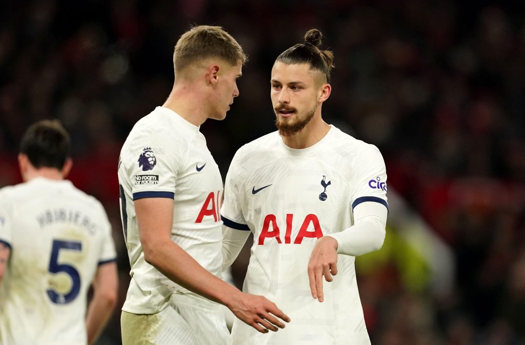 radu dragusin tottenham hotspurs 0 - Futbolinfo.az