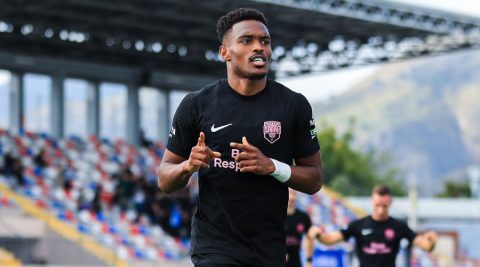 coy lens mikels - Futbolinfo.az