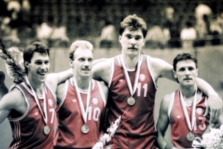 Əsgər, nazir, məşqçi və Azərbaycan aşiqi Kurtinaytis 7 - Futbolinfo.az