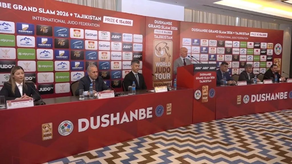 3XwyZNtBi9XLrDQQ4pLVomk4WiU48c2Ap5et2Uec 1200 - Futbolinfo.az