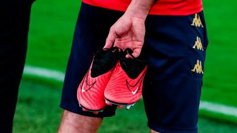 İngiltərə millisini soyan şəxslər saxlanıldı 2 KI1PRAMzKQHkxhSkZNpPDvSYkObpGsceGXVawPIU 1200 - Futbolinfo.az