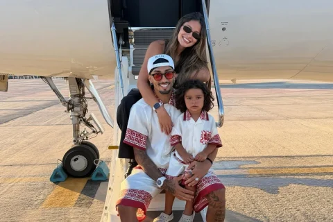 Xanımından Rafinyaya dəstək 6 home - Futbolinfo.az